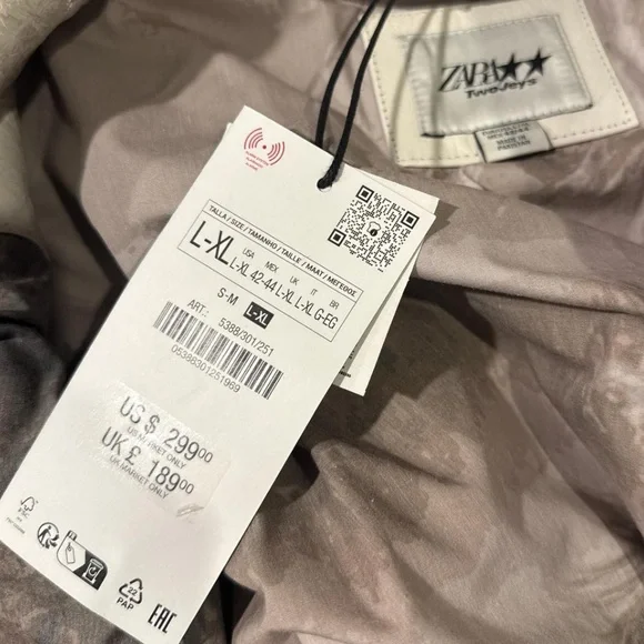 Zara White and Black Bomber Jacket - Picture 4 of 4